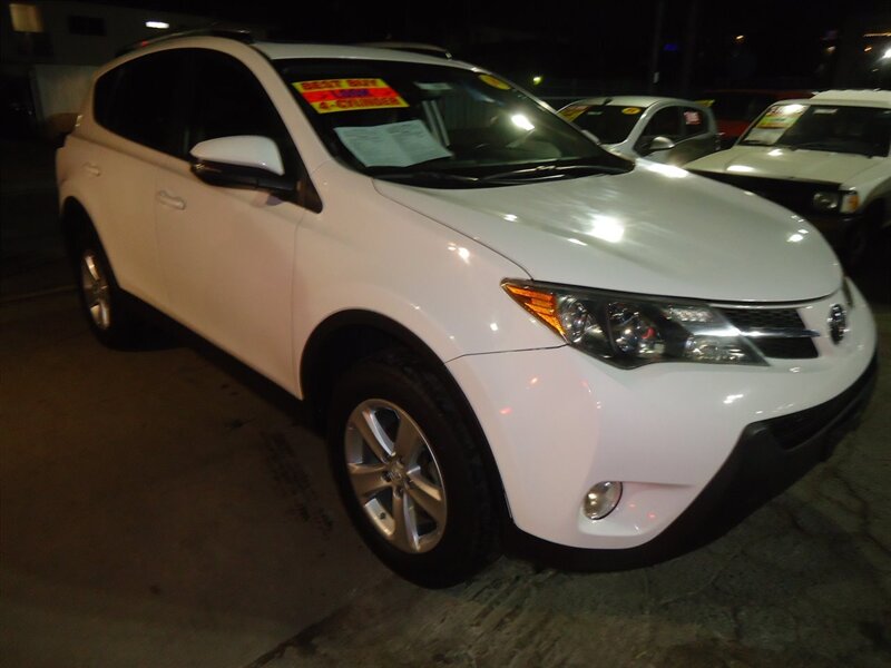 2014 Toyota RAV4 XLE   - Photo 1 - Van Nuys, CA 91405