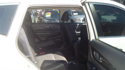 2020 Nissan Rogue S   - Photo 12 - Van Nuys, CA 91405