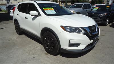 2020 Nissan Rogue S   - Photo 2 - Van Nuys, CA 91405