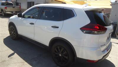 2020 Nissan Rogue S   - Photo 8 - Van Nuys, CA 91405