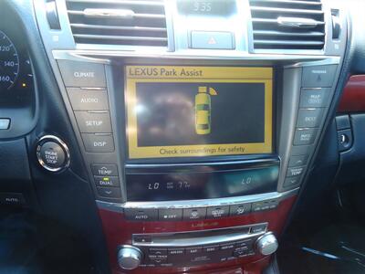 2012 Lexus LS   - Photo 16 - Van Nuys, CA 91405