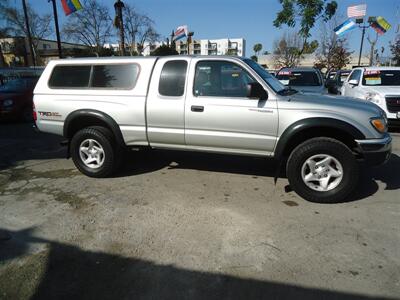 2003 Toyota Tacoma PreRunner V6 - Photo 3 - Van Nuys, CA 91405