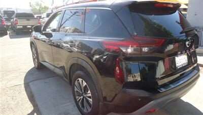 2021 Nissan Rogue SV   - Photo 7 - Van Nuys, CA 91405