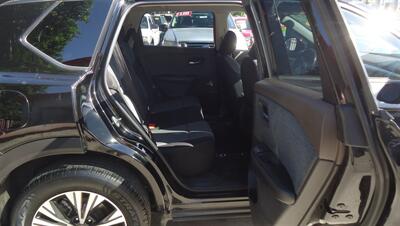 2021 Nissan Rogue SV   - Photo 12 - Van Nuys, CA 91405