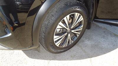 2021 Nissan Rogue SV   - Photo 28 - Van Nuys, CA 91405