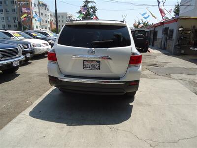 2011 Toyota Highlander SE   - Photo 4 - Van Nuys, CA 91405