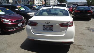 2015 Kia Optima Hybrid   - Photo 5 - Van Nuys, CA 91405