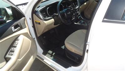 2015 Kia Optima Hybrid   - Photo 8 - Van Nuys, CA 91405