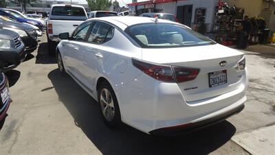 2015 Kia Optima Hybrid   - Photo 6 - Van Nuys, CA 91405