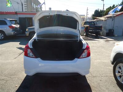 2016 Nissan Versa 1.6 SV   - Photo 9 - Van Nuys, CA 91405