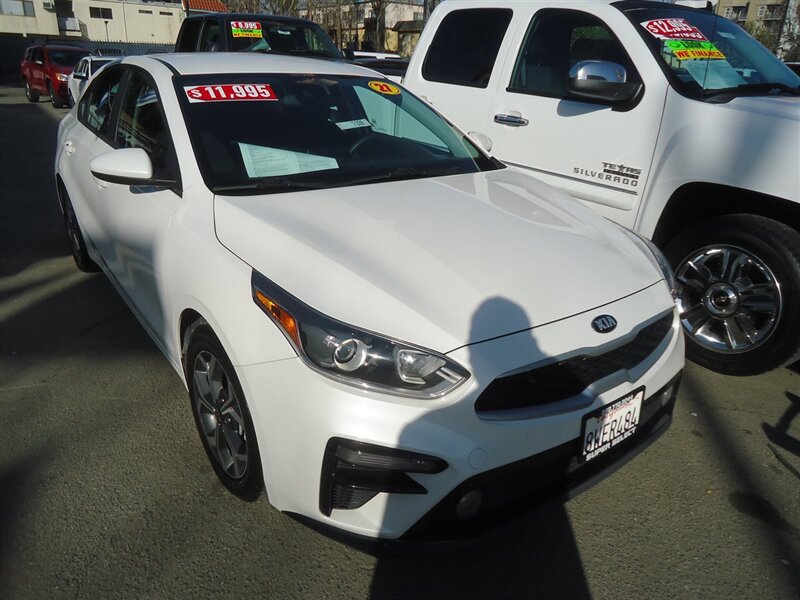 2021 Kia Forte LXS   - Photo 1 - Van Nuys, CA 91405