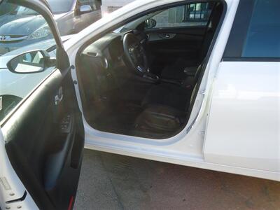2021 Kia Forte LXS - Photo 21 - Van Nuys, CA 91405
