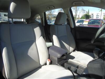 2015 Honda CR-V LX - Photo 13 - Van Nuys, CA 91405