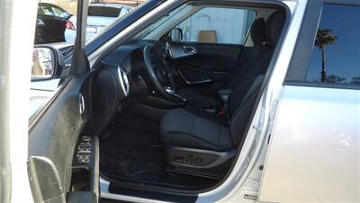 2021 Kia Soul S   - Photo 19 - Van Nuys, CA 91405