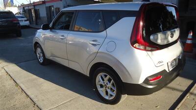 2021 Kia Soul S   - Photo 8 - Van Nuys, CA 91405
