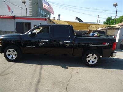 2011 Chevrolet Silverado 1500 LT   - Photo 7 - Van Nuys, CA 91405