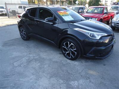 2018 Toyota C-HR XLE   - Photo 2 - Van Nuys, CA 91405