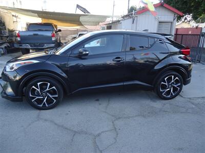 2018 Toyota C-HR XLE   - Photo 7 - Van Nuys, CA 91405