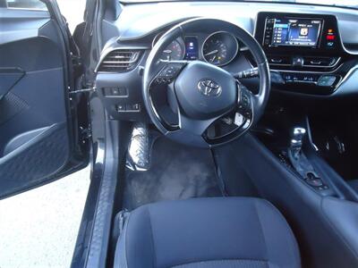 2018 Toyota C-HR XLE   - Photo 19 - Van Nuys, CA 91405