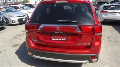 2017 Mitsubishi Outlander SE   - Photo 38 - Van Nuys, CA 91405