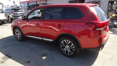 2017 Mitsubishi Outlander SE   - Photo 37 - Van Nuys, CA 91405