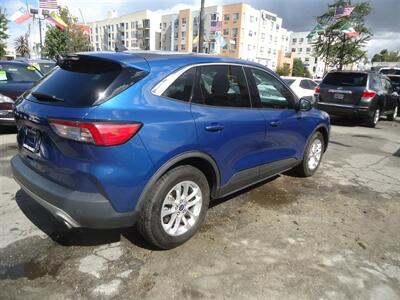 2022 Ford Escape SE   - Photo 5 - Van Nuys, CA 91405