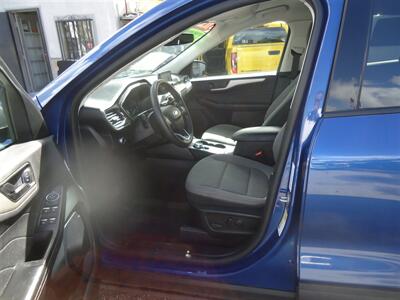 2022 Ford Escape SE   - Photo 15 - Van Nuys, CA 91405
