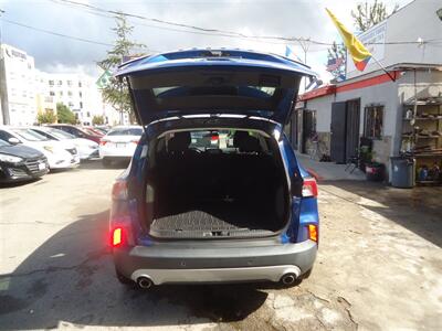 2022 Ford Escape SE   - Photo 10 - Van Nuys, CA 91405
