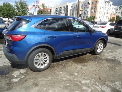 2022 Ford Escape SE   - Photo 4 - Van Nuys, CA 91405