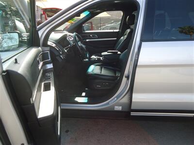 2016 Ford Explorer XLT   - Photo 18 - Van Nuys, CA 91405