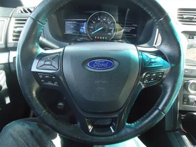 2016 Ford Explorer XLT   - Photo 2 - Van Nuys, CA 91405