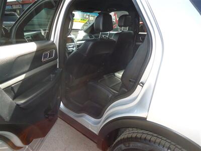 2016 Ford Explorer XLT   - Photo 19 - Van Nuys, CA 91405