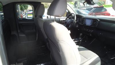 2022 Toyota Tacoma SR   - Photo 12 - Van Nuys, CA 91405