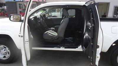 2022 Toyota Tacoma SR   - Photo 17 - Van Nuys, CA 91405