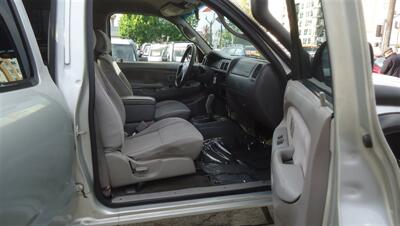 2003 Toyota Tacoma PreRunner V6   - Photo 15 - Van Nuys, CA 91405