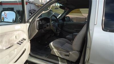 2003 Toyota Tacoma PreRunner V6   - Photo 18 - Van Nuys, CA 91405
