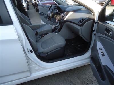 2016 Hyundai ACCENT L   - Photo 15 - Van Nuys, CA 91405
