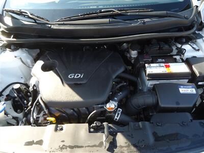 2016 Hyundai ACCENT L   - Photo 21 - Van Nuys, CA 91405
