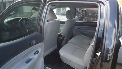 2014 Toyota Tacoma   - Photo 16 - Van Nuys, CA 91405