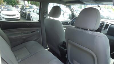 2014 Toyota Tacoma   - Photo 12 - Van Nuys, CA 91405