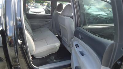 2014 Toyota Tacoma   - Photo 11 - Van Nuys, CA 91405