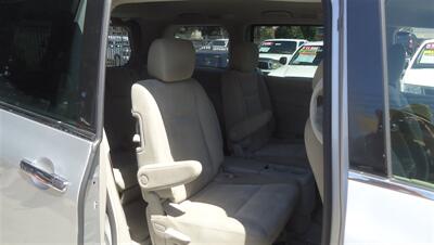2012 Nissan Quest 3.5 S - Photo 12 - Van Nuys, CA 91405
