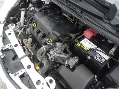 2014 Toyota Yaris 5-Door L Fleet   - Photo 24 - Van Nuys, CA 91405