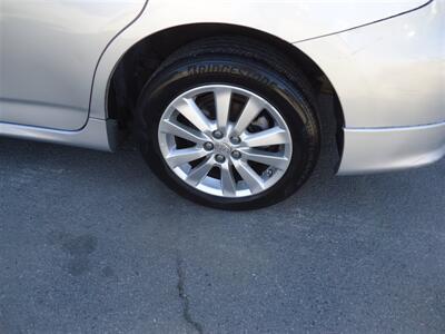 2010 Toyota Matrix   - Photo 20 - Van Nuys, CA 91405