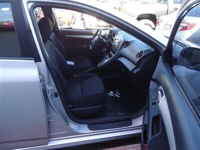 2010 Toyota Matrix   - Photo 12 - Van Nuys, CA 91405
