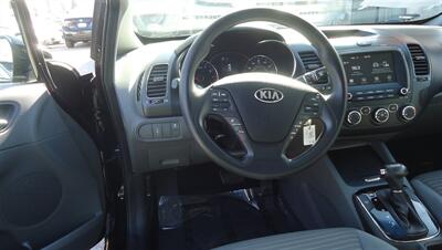 2018 Kia Forte LX   - Photo 19 - Van Nuys, CA 91405