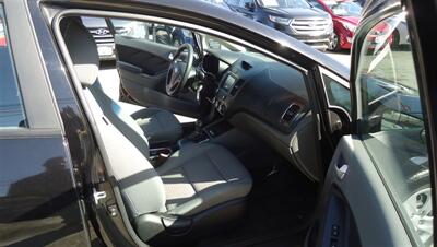 2018 Kia Forte LX   - Photo 14 - Van Nuys, CA 91405