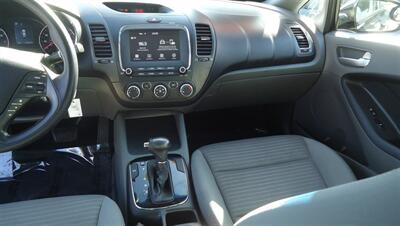 2018 Kia Forte LX   - Photo 18 - Van Nuys, CA 91405