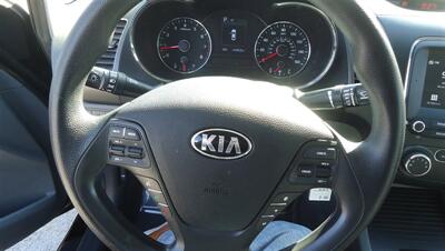 2018 Kia Forte LX   - Photo 23 - Van Nuys, CA 91405