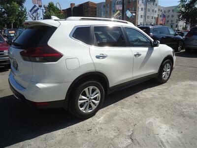 2018 Nissan Rogue S   - Photo 4 - Van Nuys, CA 91405